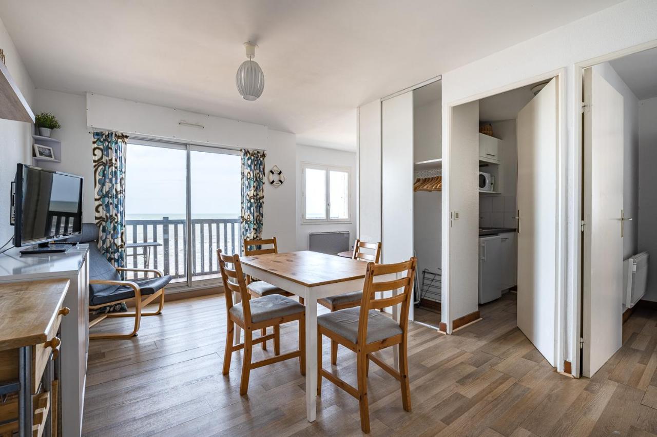 Charmant Appartement Face A La Mer Avec Balcon Houlgate Ngoại thất bức ảnh